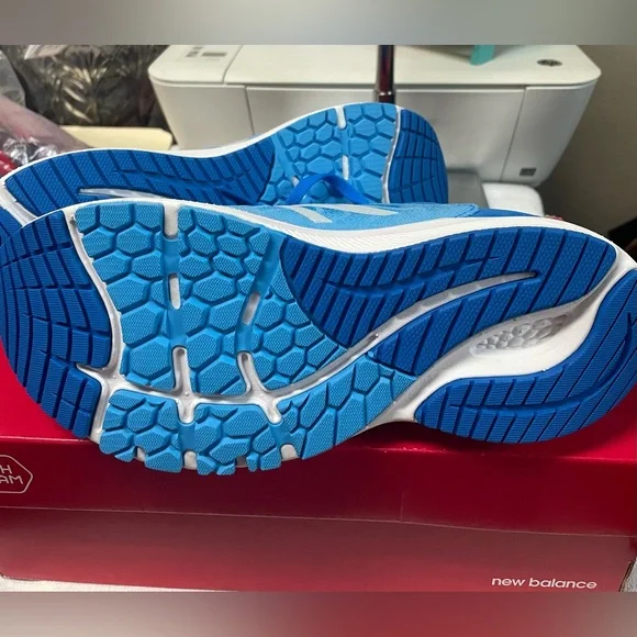 New Balance Fresh Foam - Picture 5 of 7